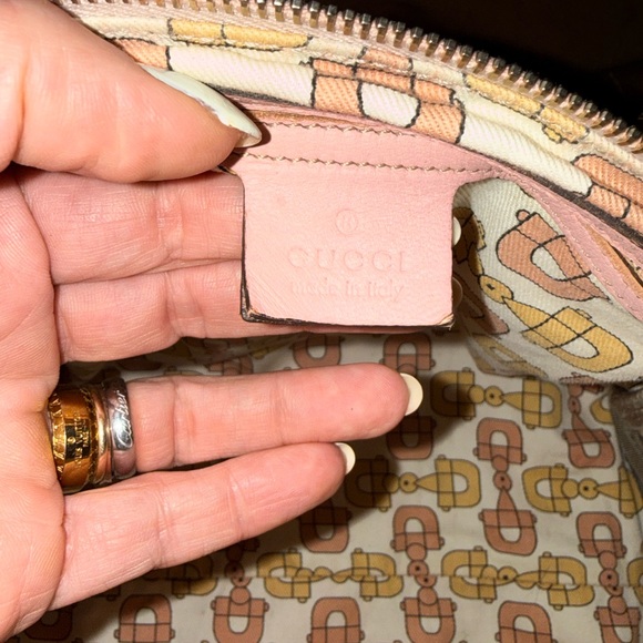 Designer Embossed Leather GUCCI Boston joy bag - Picture 7 of 16